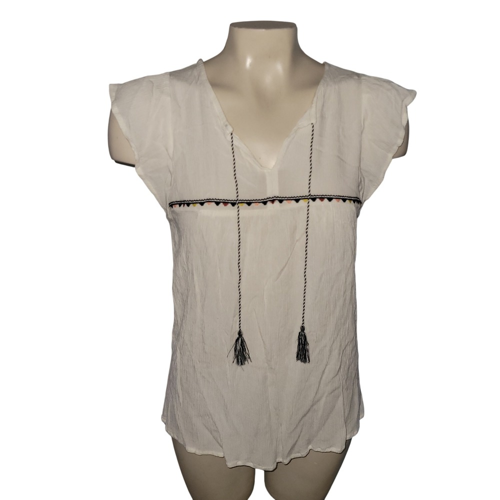 Maurice's White Embroidered‎ V Neck Tassel Top Women's S Flutter Sleeve bohemian